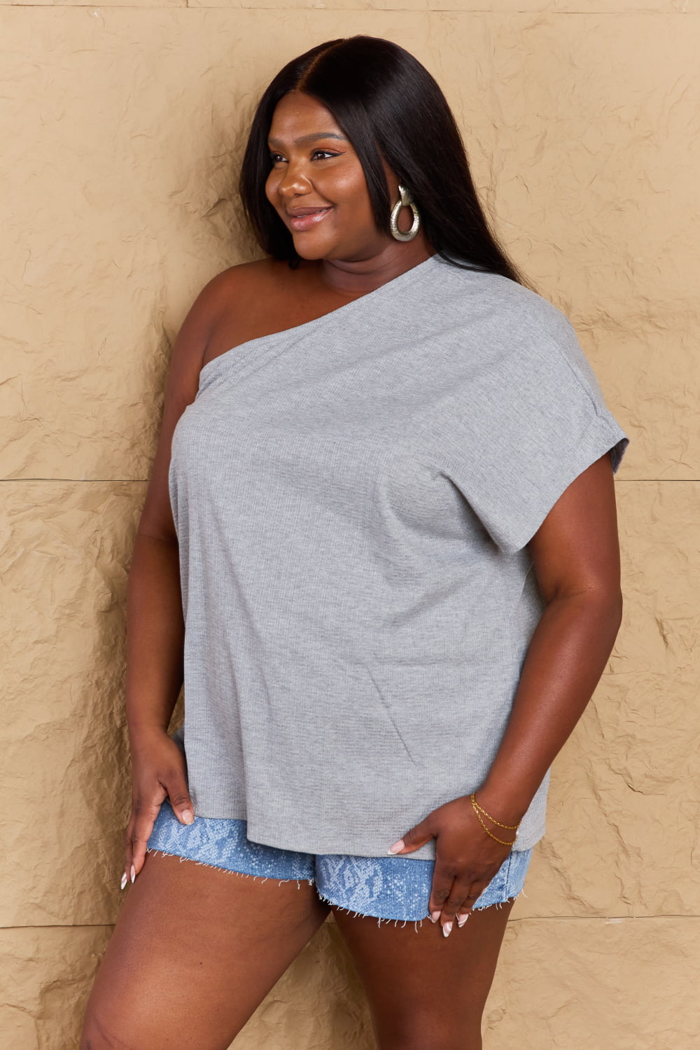 One shoulder 2025 loose top