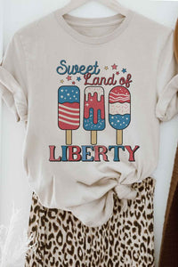 SWEET LAND OF LIBERTY USA GRAPHIC PLUS SIZE TEE