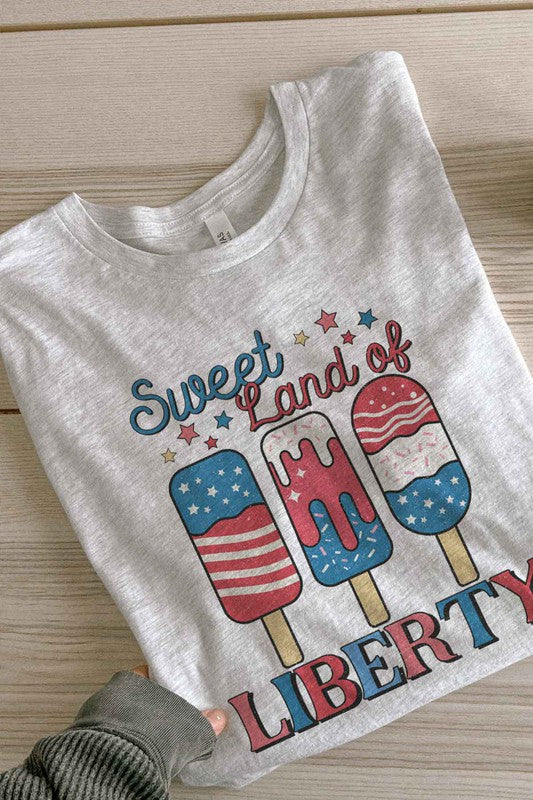 SWEET LAND OF LIBERTY USA GRAPHIC PLUS SIZE TEE