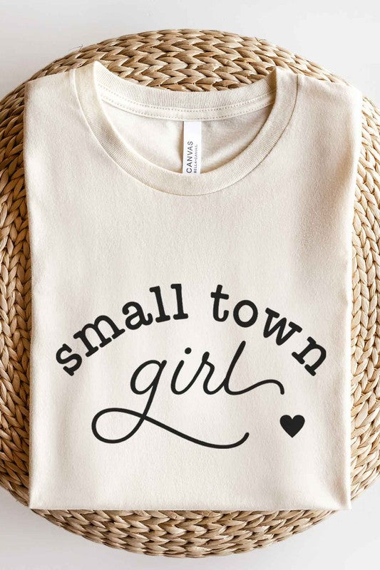 SMALL TOWN GIRL GRAPHIC TEE / T-SHIRT