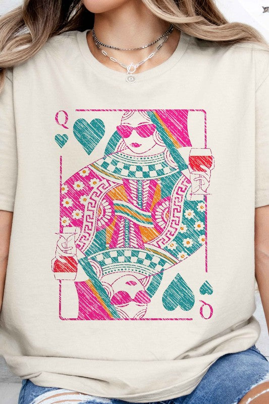 QUEEN OF HEARTS GRAPHIC TEE