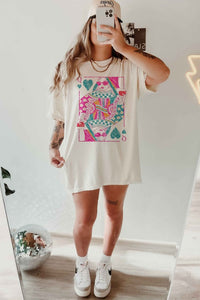 QUEEN OF HEARTS OVERSIZED GRAPHIC TEE