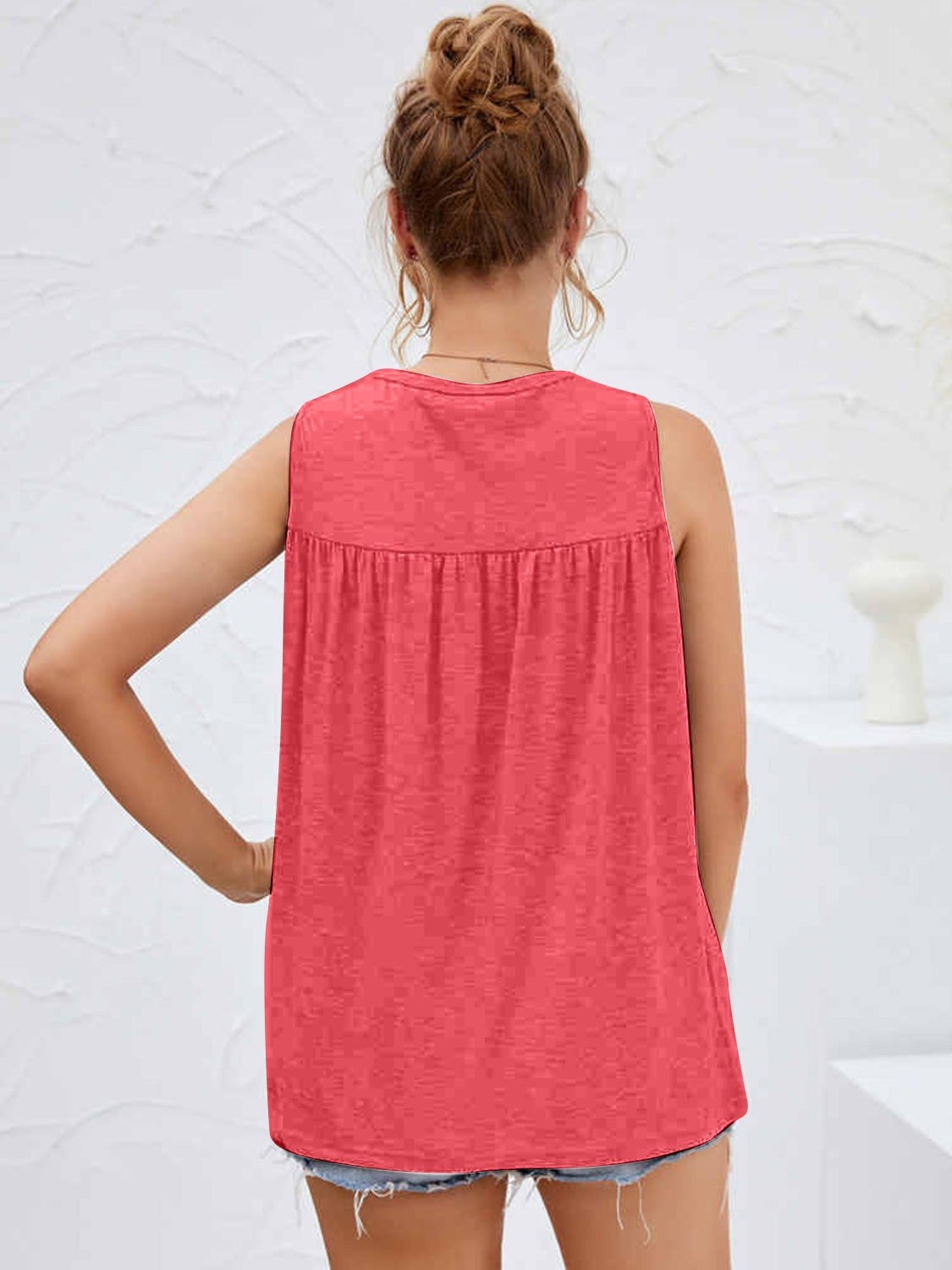 Flower Pattern Round Neck Tank