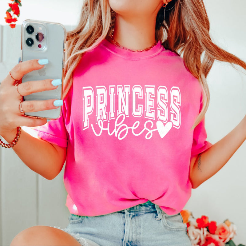 PRINCESS VIBES  Graphic Tee