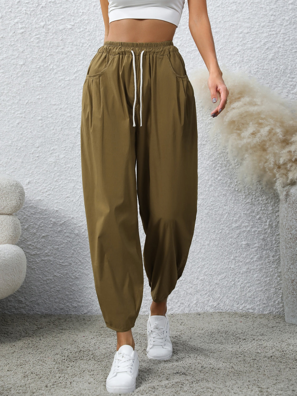 Drawstring Elastic Waist Joggers with Pockets