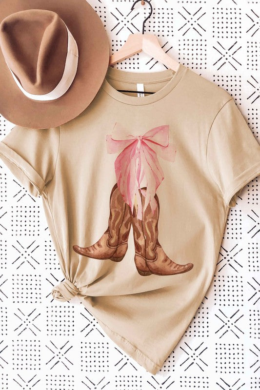 COWGIRL BOOTS BOW Graphic T-Shirt