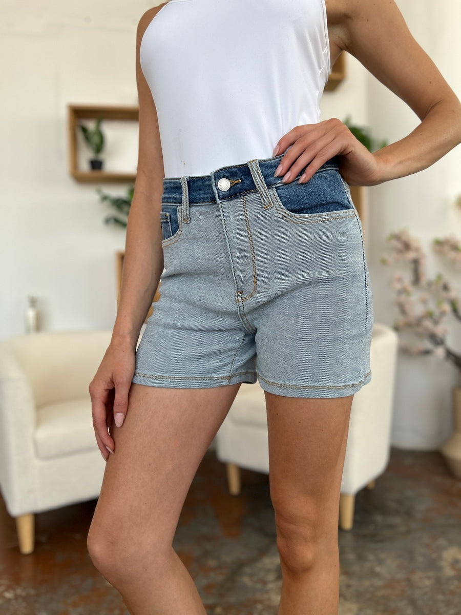 Colour block fashion denim shorts