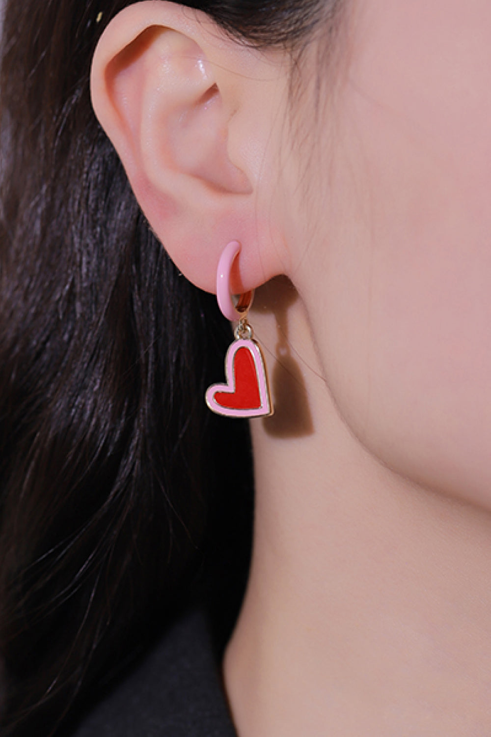 Contrast Heart-Shaped Drop Earrings