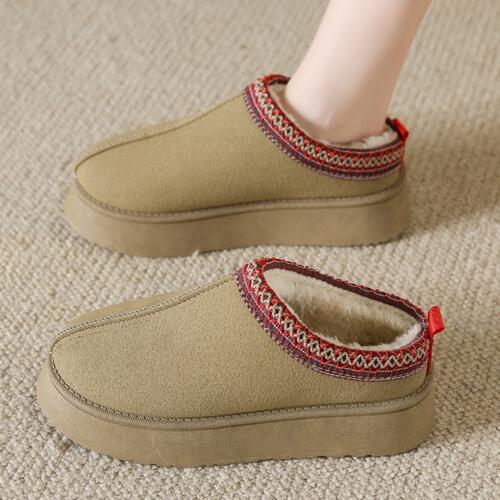 Artificial Furry Center Seam Slippers LP