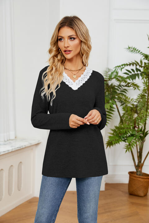 Lace Detailed V Neck Top