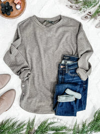 12.15 Ribbed Long Sleeve Top With Side Button Detail In Heathered Olive