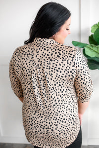 12.15 Gabby Front Top With Button Sleeve Detail In Leopard